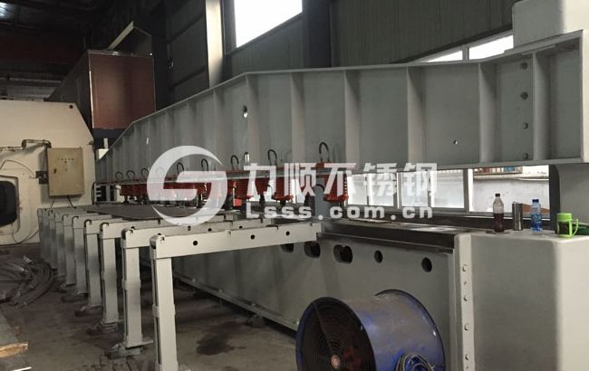 冷作車間 - 無（wú）錫午夜福利视频不鏽鋼（gāng）公司