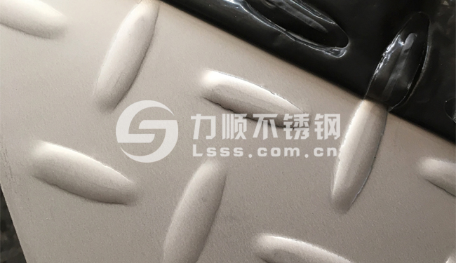 不鏽鋼花（huā）紋板