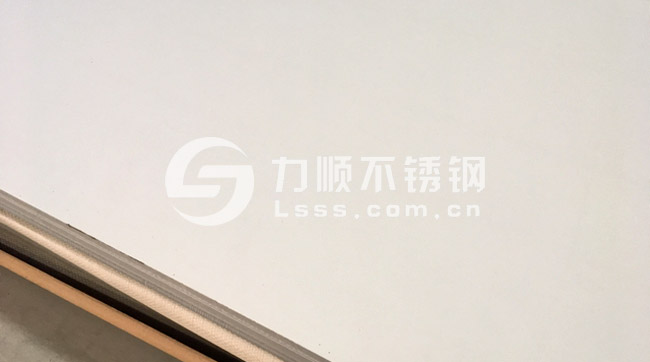 切(qiē)割不鏽鋼厚板