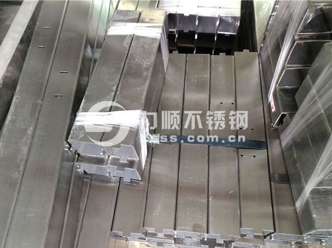 無錫拉絲（sī）方管_無錫激光切割加工