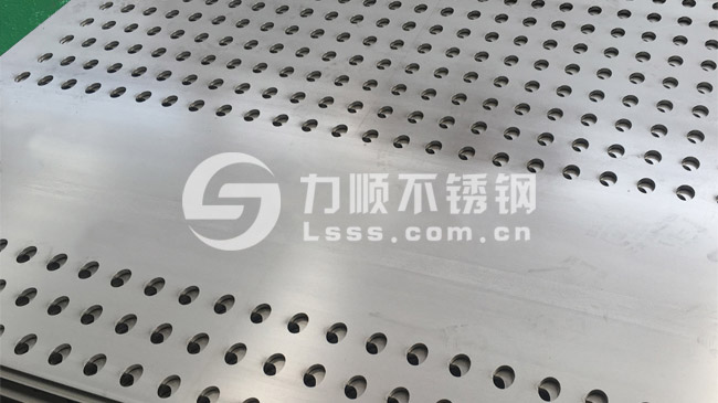 304不鏽鋼加（jiā）工切割（gē）