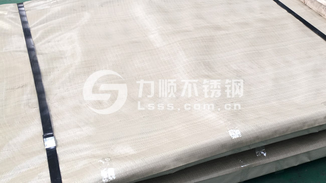 不鏽（xiù）鋼熱軋（zhá）板（bǎn）包裝（zhuāng）圖片（piàn）