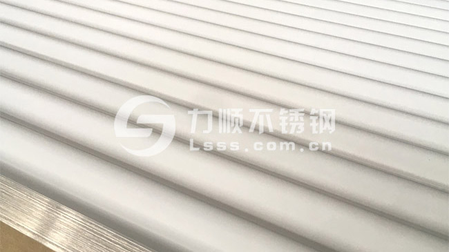 304不鏽鋼瓦（wǎ）,304不鏽鋼（gāng）壓型板,304不鏽鋼（gāng）波浪板