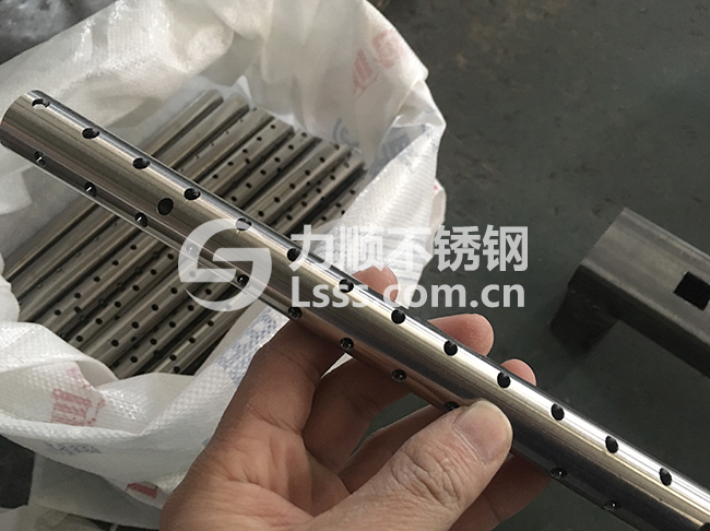 不鏽鋼管切（qiē）孔 激光切割鋼管（guǎn） 不